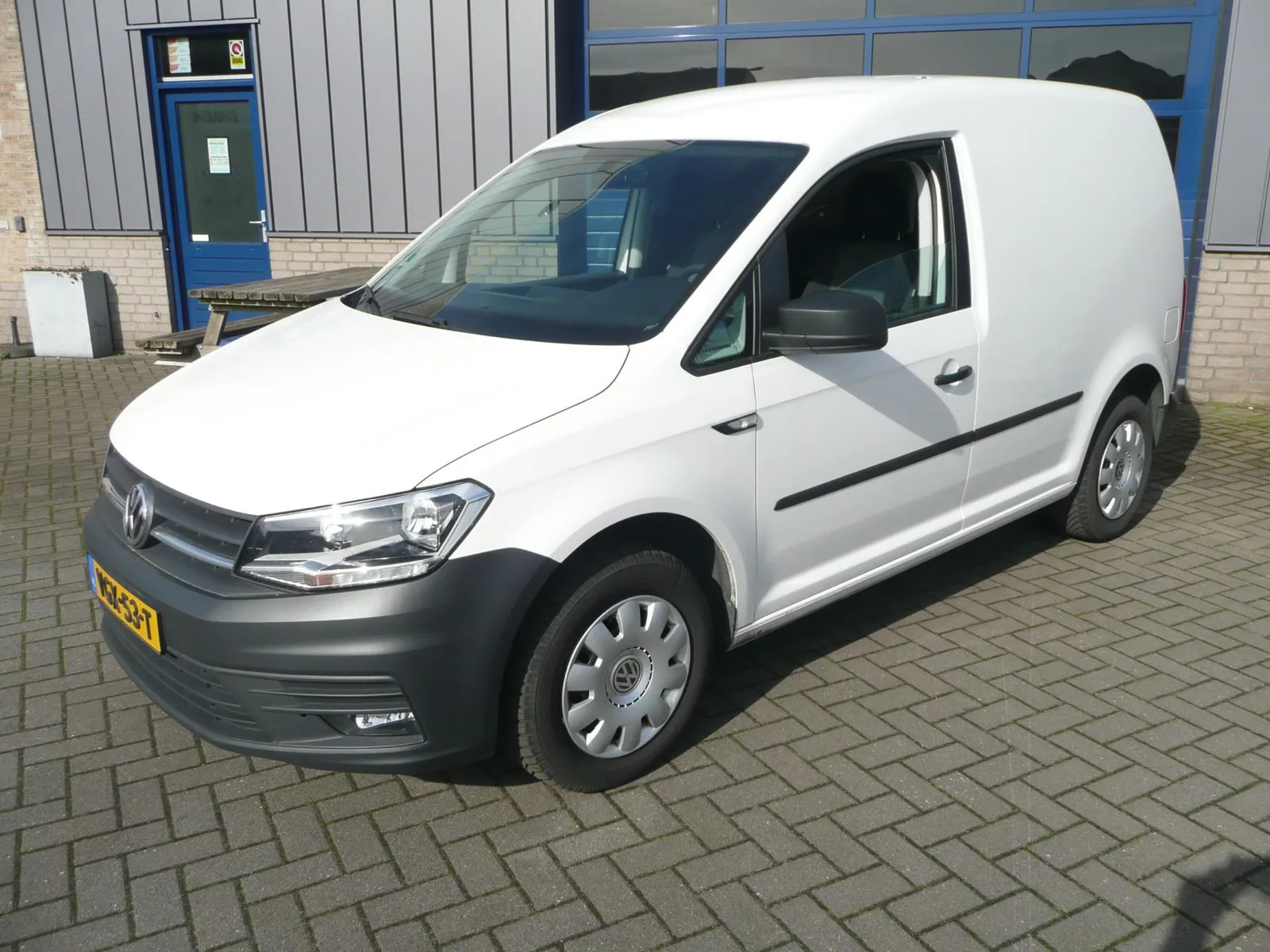 Volkswagen Caddy (2020) — foto 1
