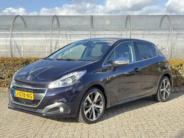 Peugeot 208 (2019) — foto 1
