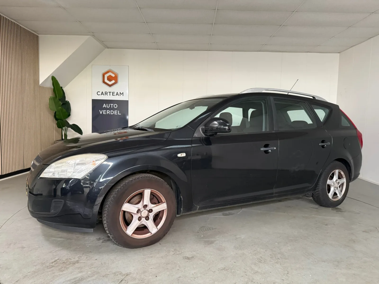 Kia Ceed (2009) — foto 1