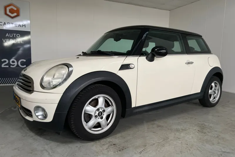 MINI Cooper (2008)