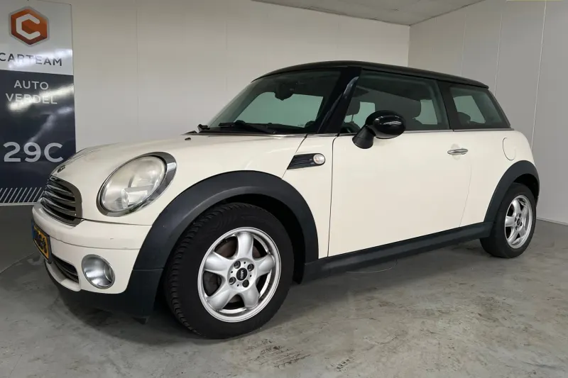 MINI Cooper (2008)