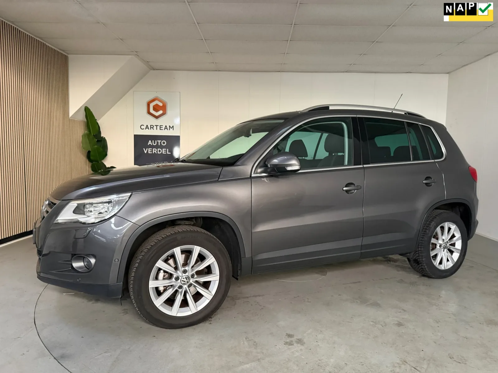 Volkswagen Tiguan (2011) — foto 1