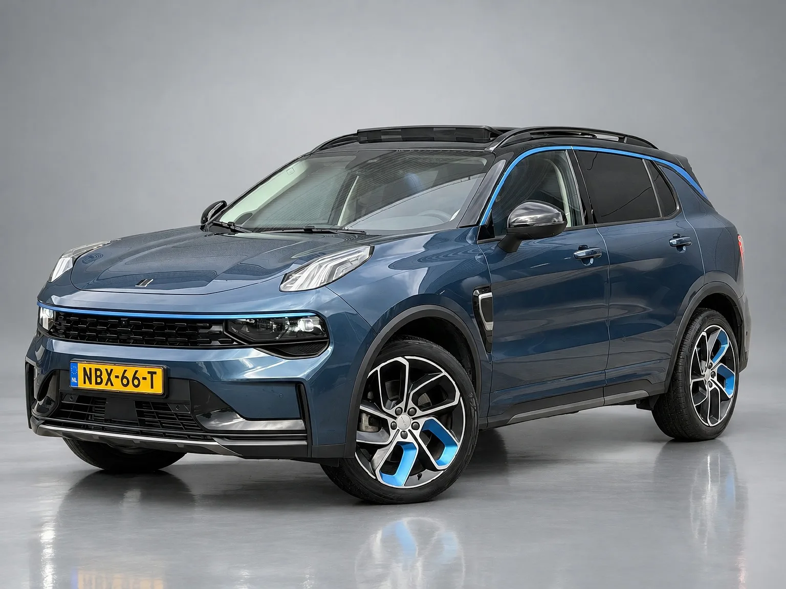 Lynk & Co 01 (2022) — foto 1