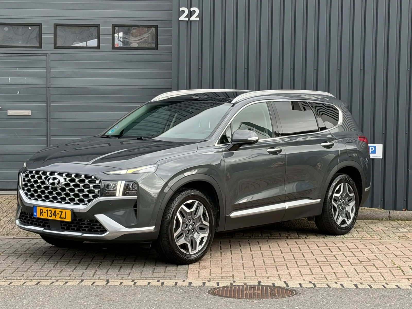 Hyundai Santa Fe (2023) — foto 1