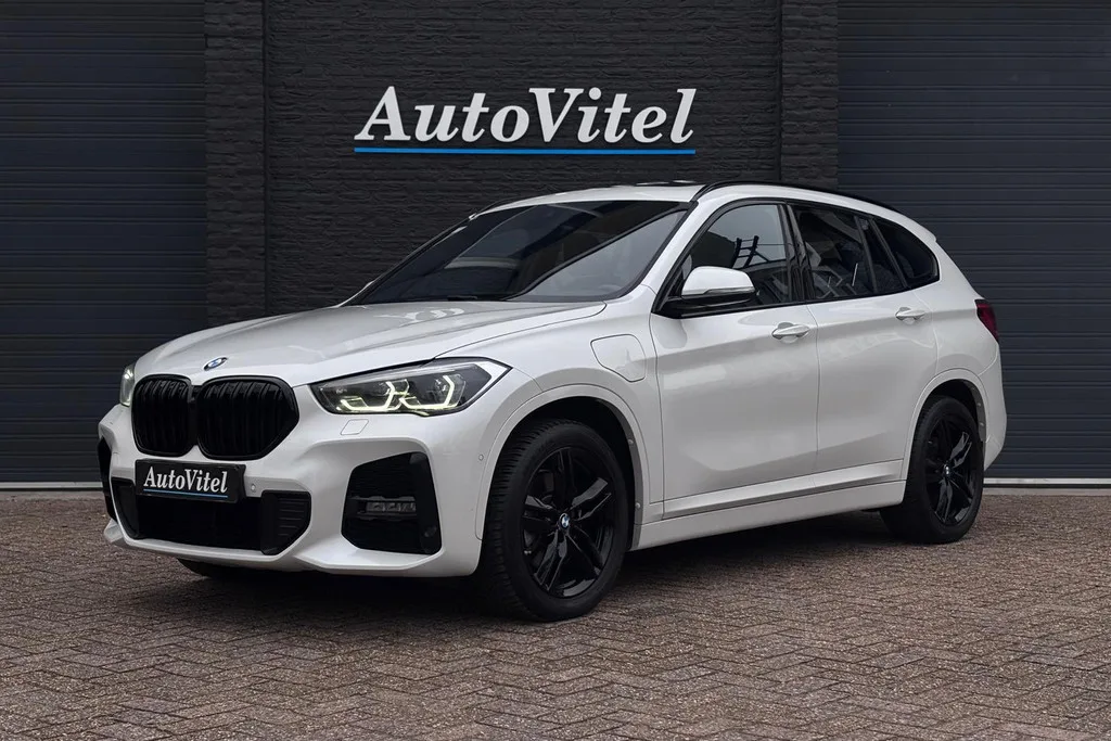 BMW X1 (2021) — foto 1