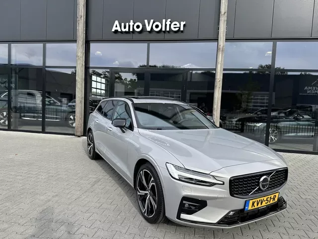 Volvo V60 (2025) — foto 1