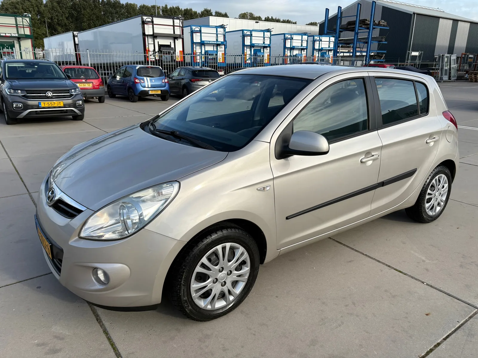 Hyundai i20 (2009) — foto 1