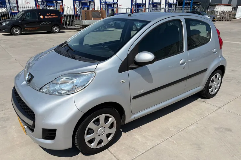 Peugeot 107 (2011)