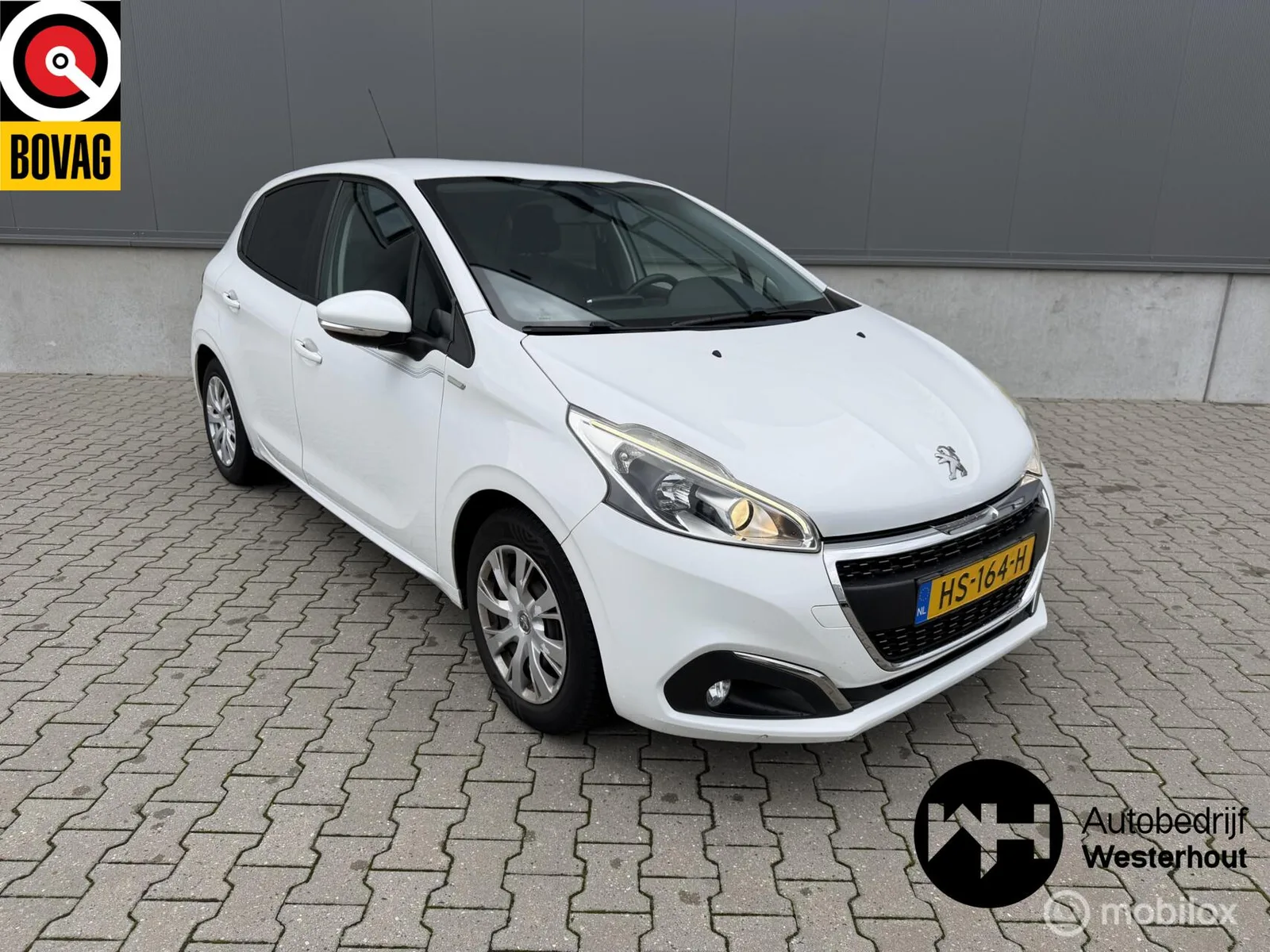 Peugeot 208 (2016) — foto 1