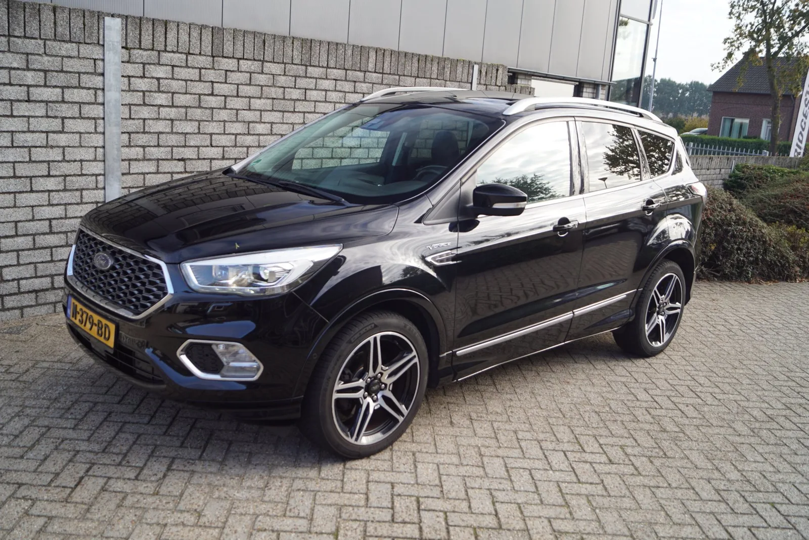 Ford Kuga (2017) — foto 1