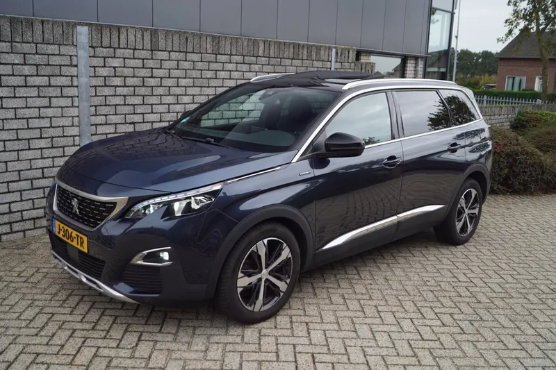 Peugeot 5008 (2017)