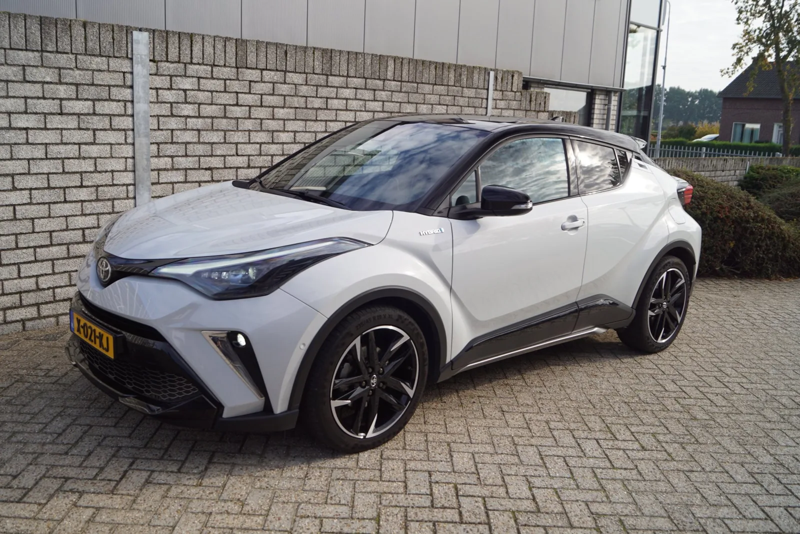 Toyota C-HR (2021) — foto 1