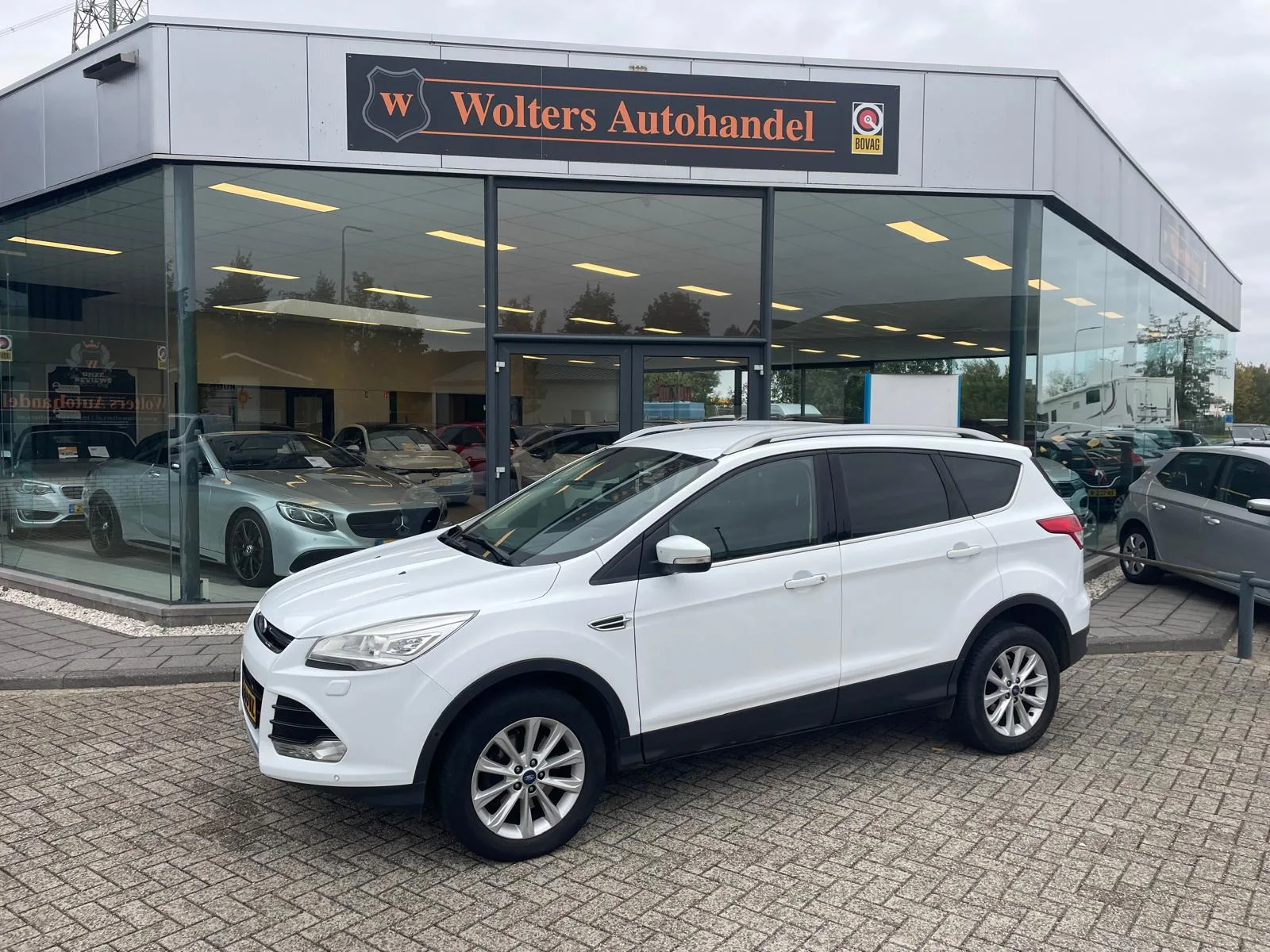 Ford Kuga (2016) — foto 1