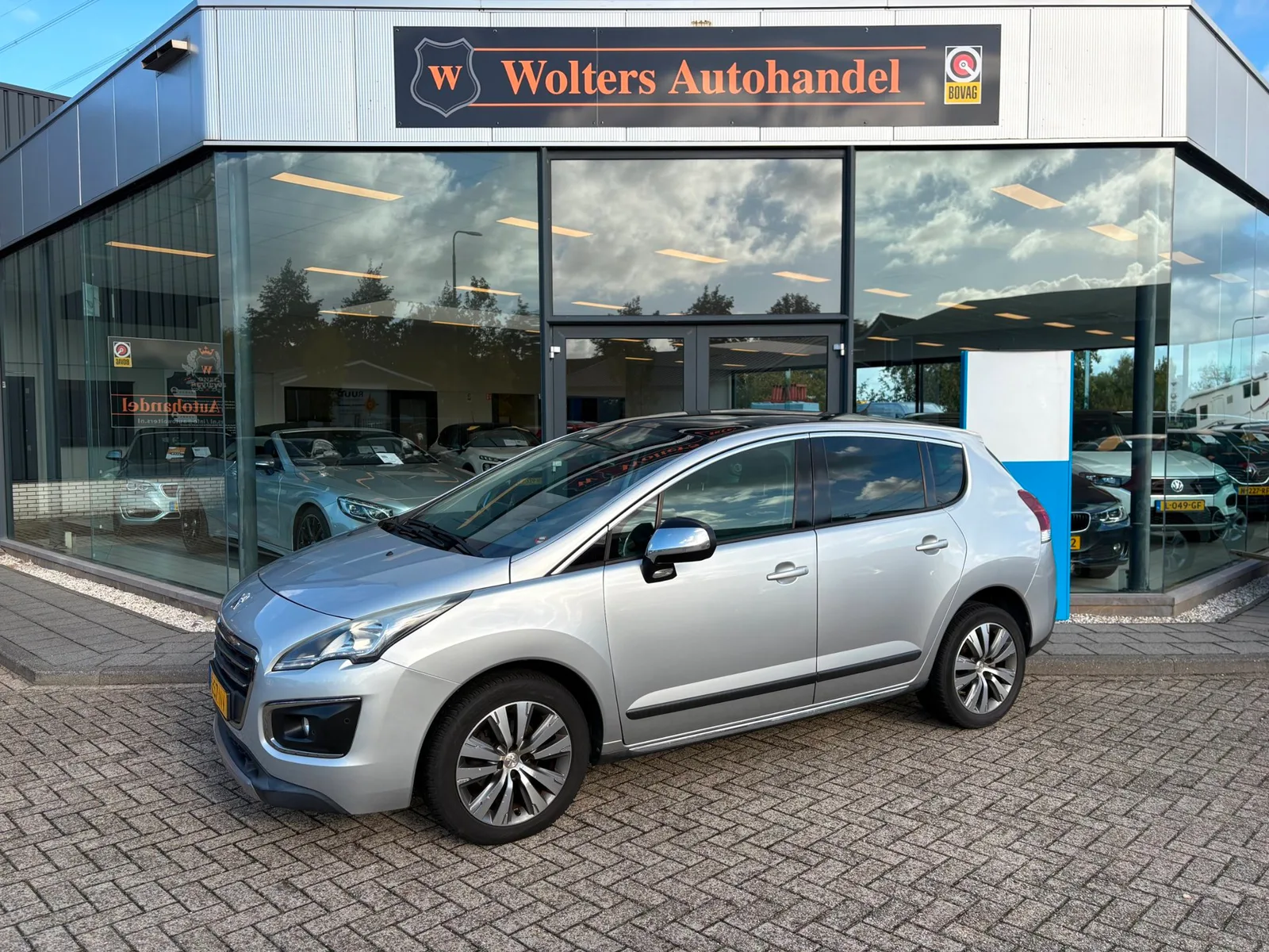 Peugeot 3008 (2016) — foto 1