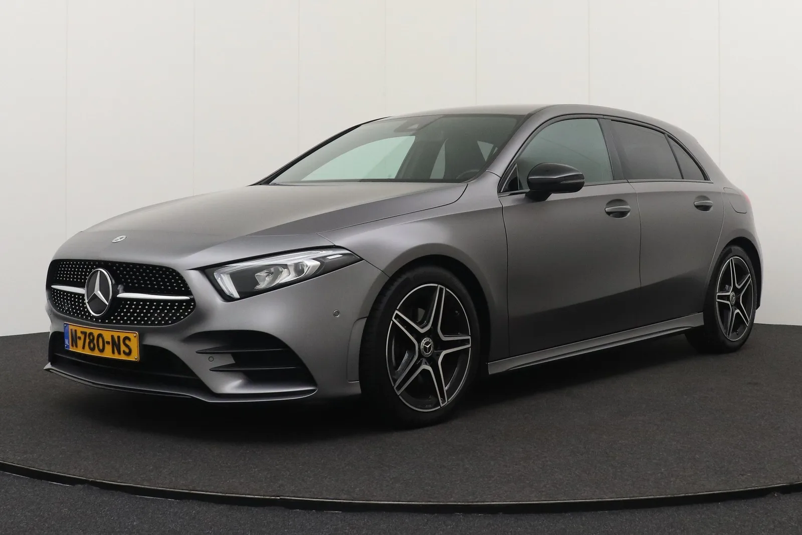 Mercedes-Benz A-Klasse (2021) — foto 1