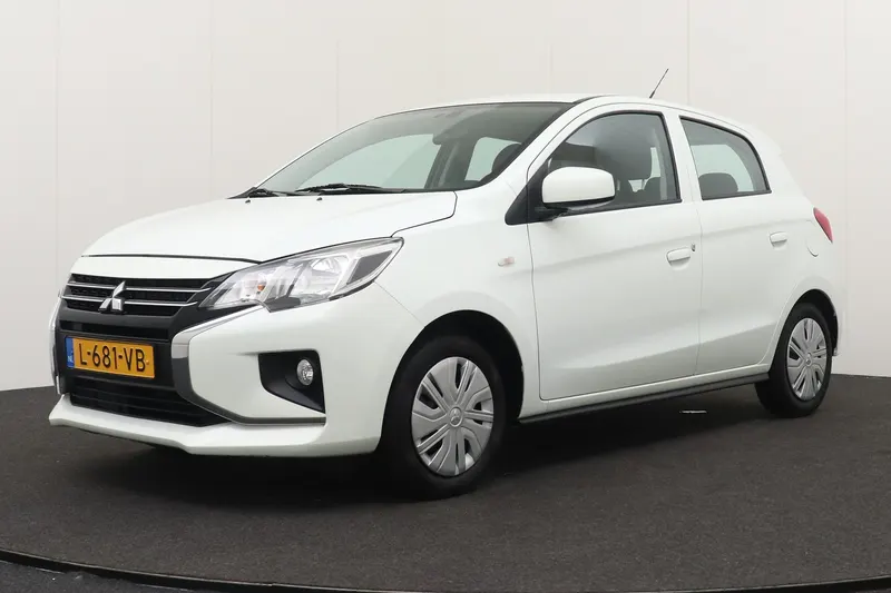 Mitsubishi Space Star (2021)