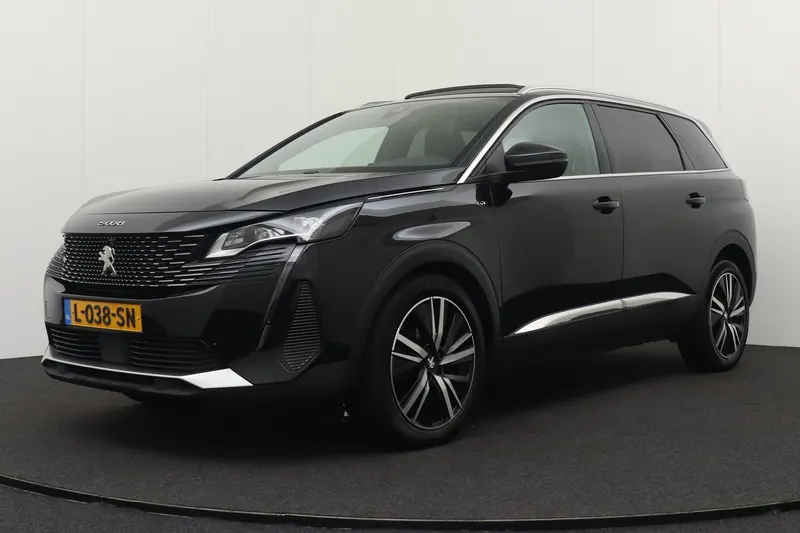 Peugeot 5008 (2021)
