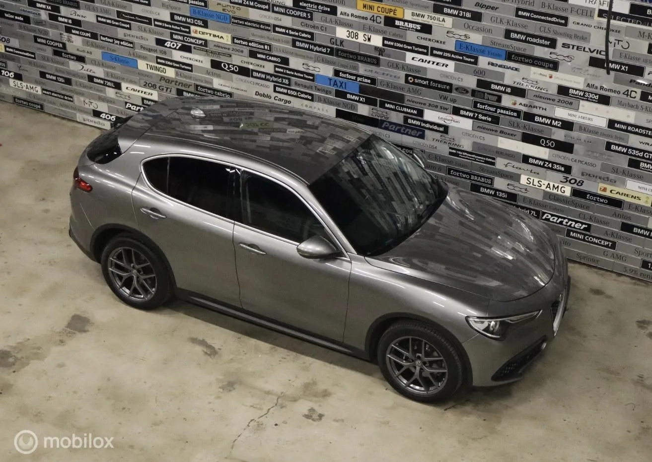 Alfa Romeo Stelvio (2017) — foto 1