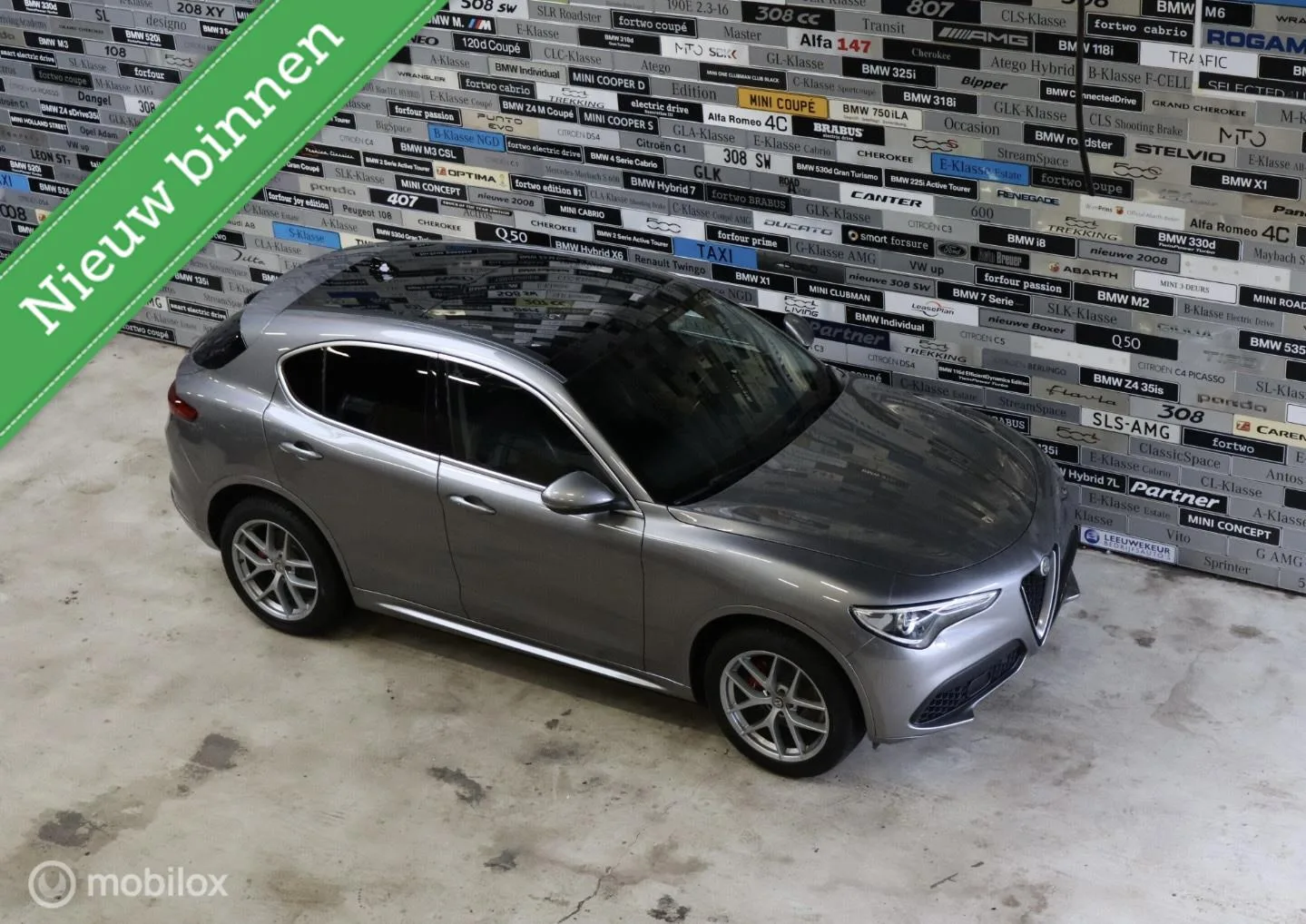 Alfa Romeo Stelvio (2017) — foto 1
