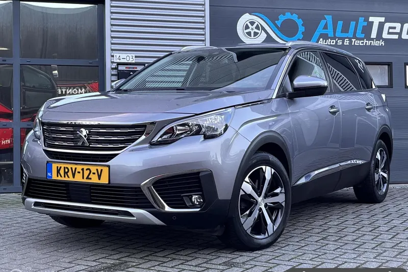 Peugeot 5008 (2017)