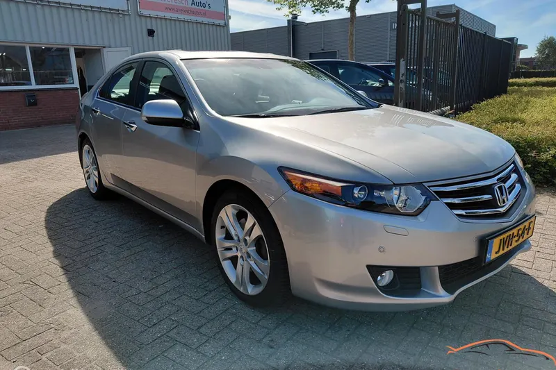 Honda Accord (2010)