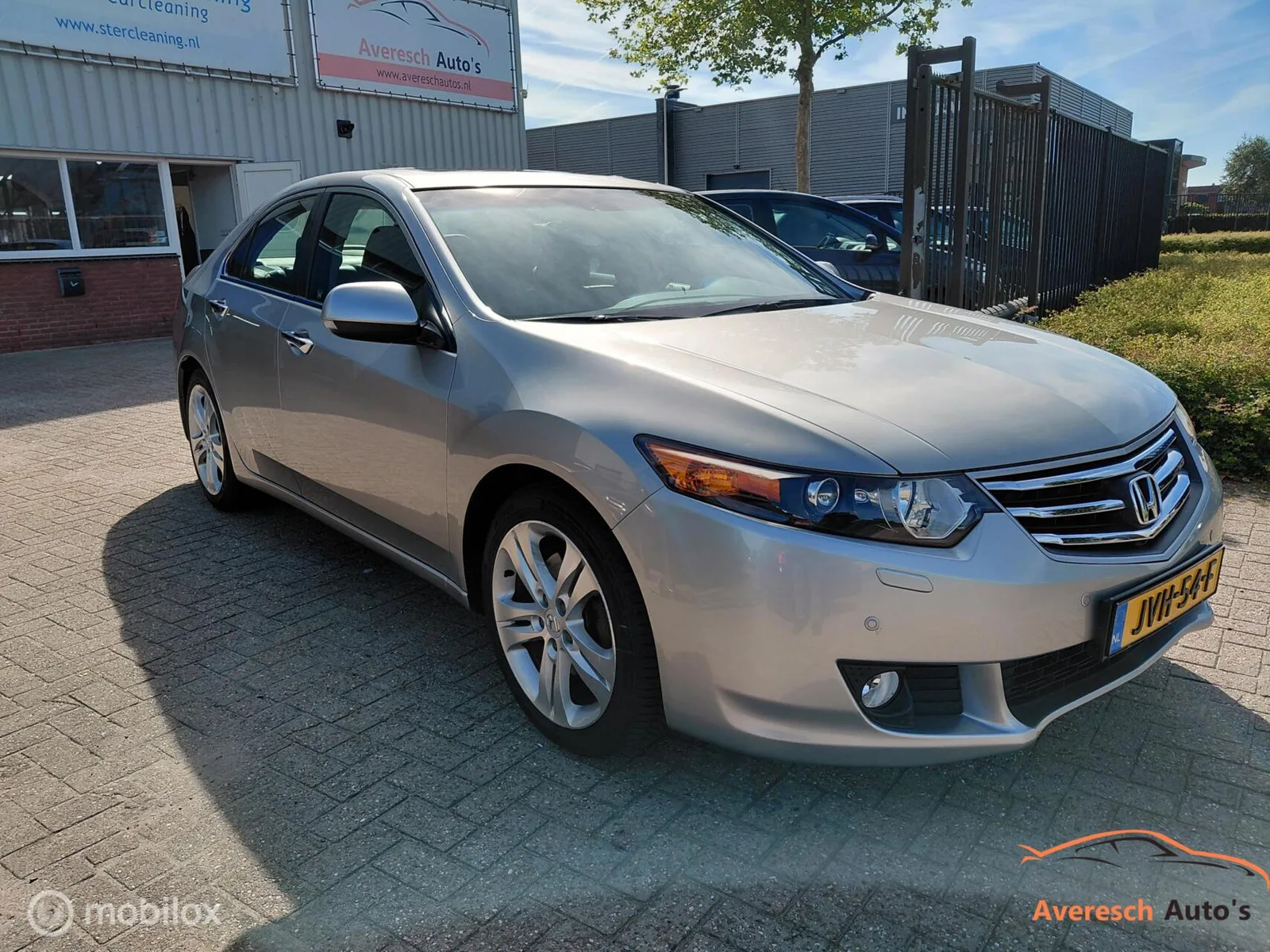 Honda Accord (2010) — foto 1