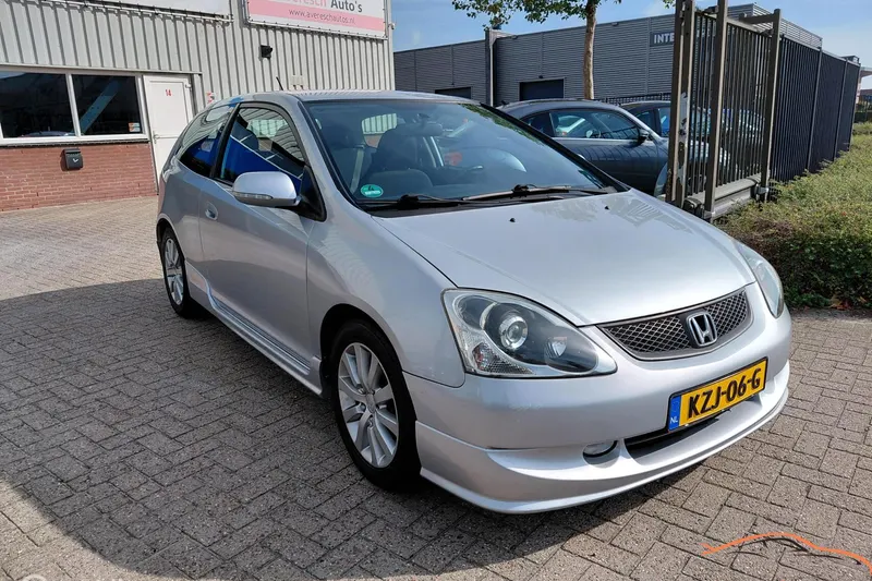 Honda Civic (2005)