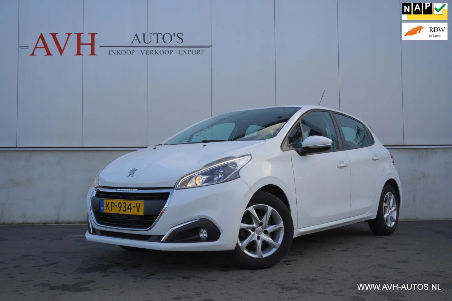 Peugeot 208 (2016) — foto 1