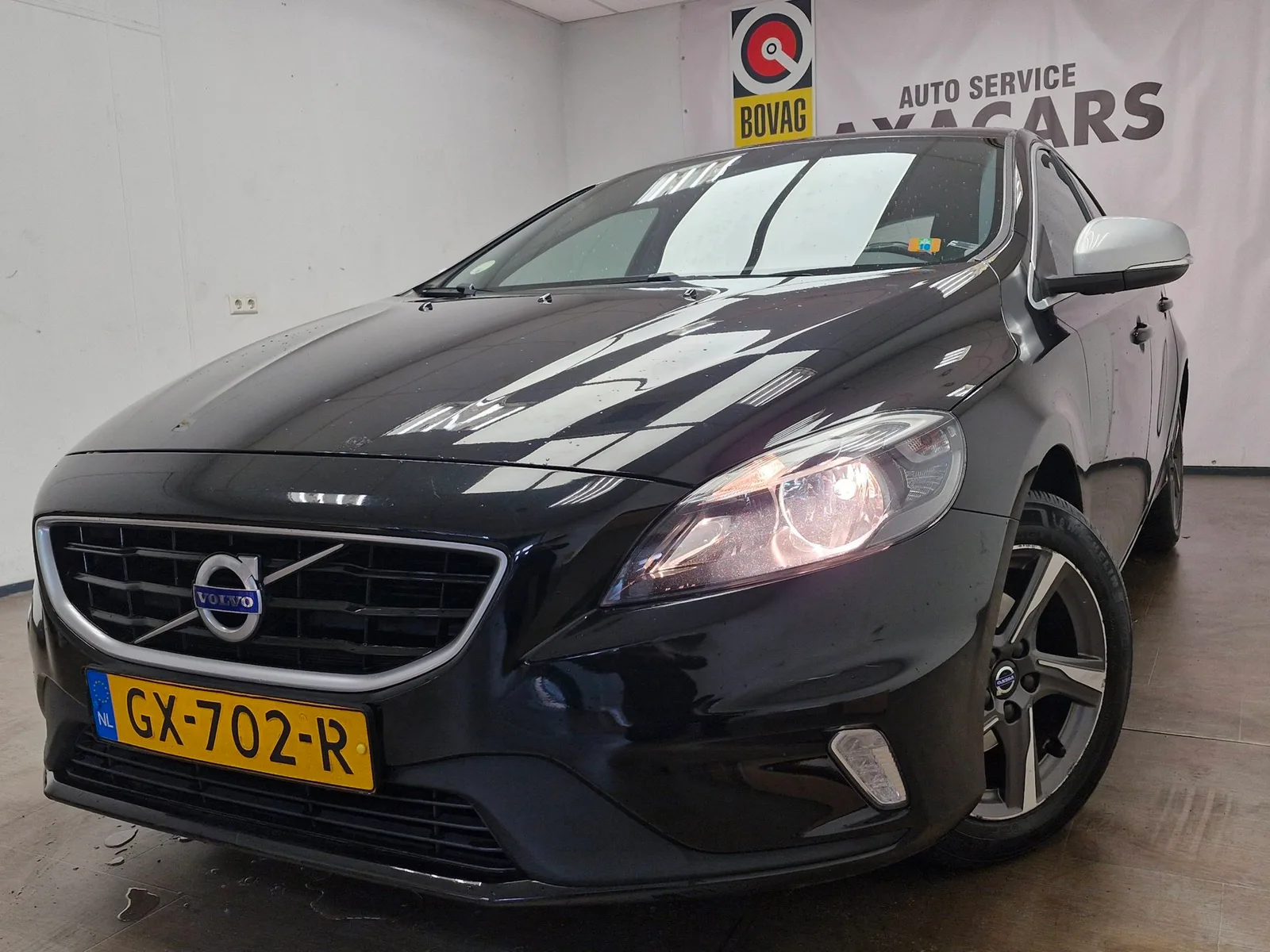 Volvo V40 (2015) — foto 1