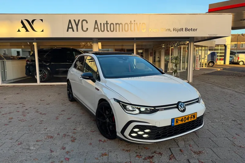 Volkswagen Golf (2022)