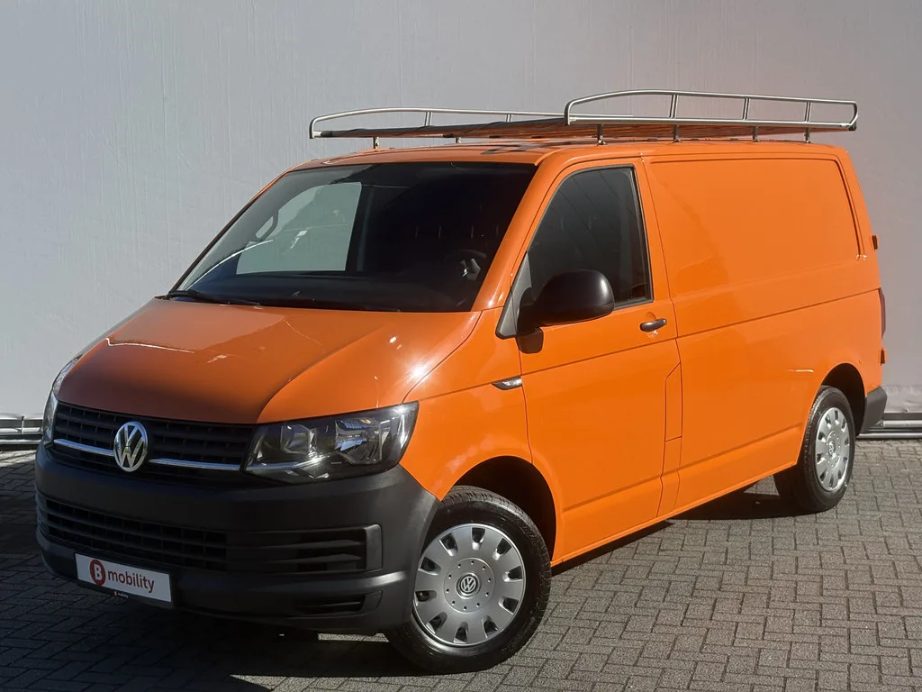 Volkswagen Transporter (2018) — foto 1