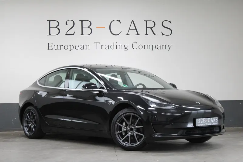 Tesla Model 3 (2019)