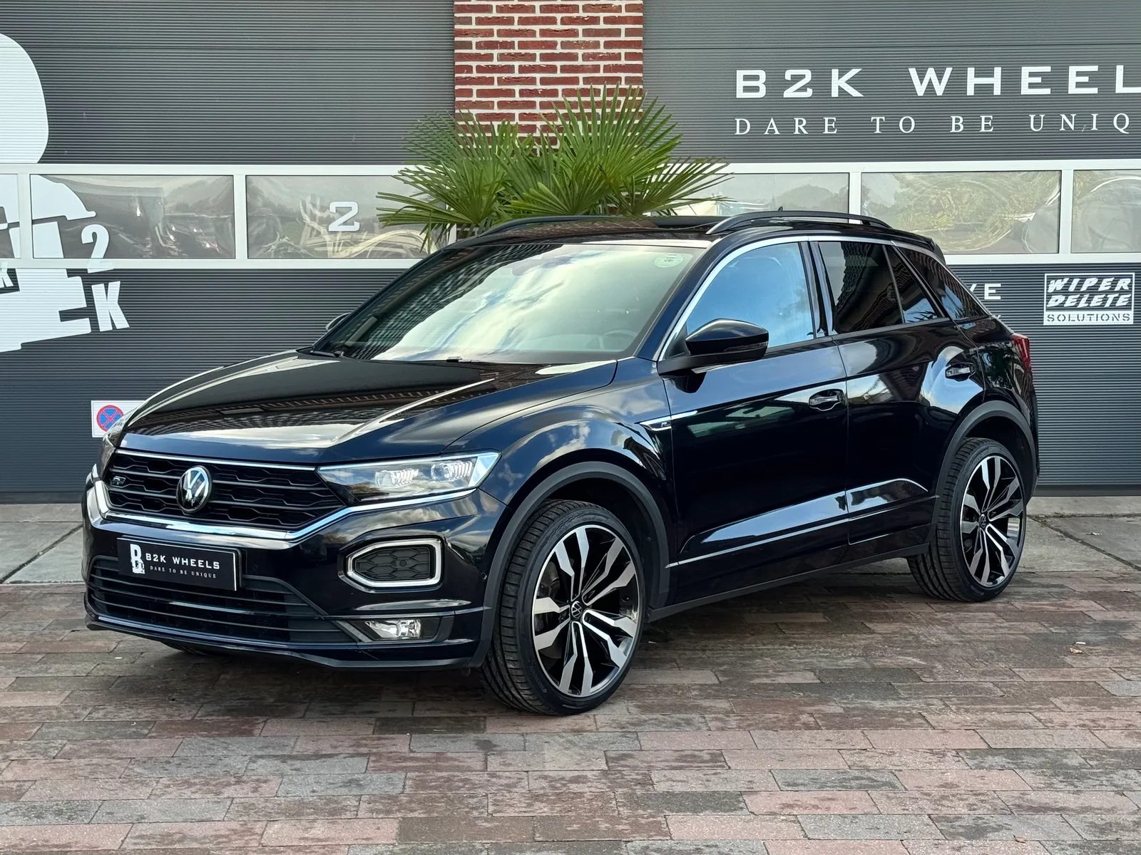 Volkswagen T-Roc (2021) — foto 1