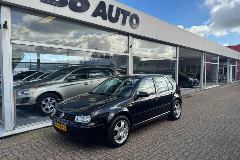 Volkswagen Golf (2001)