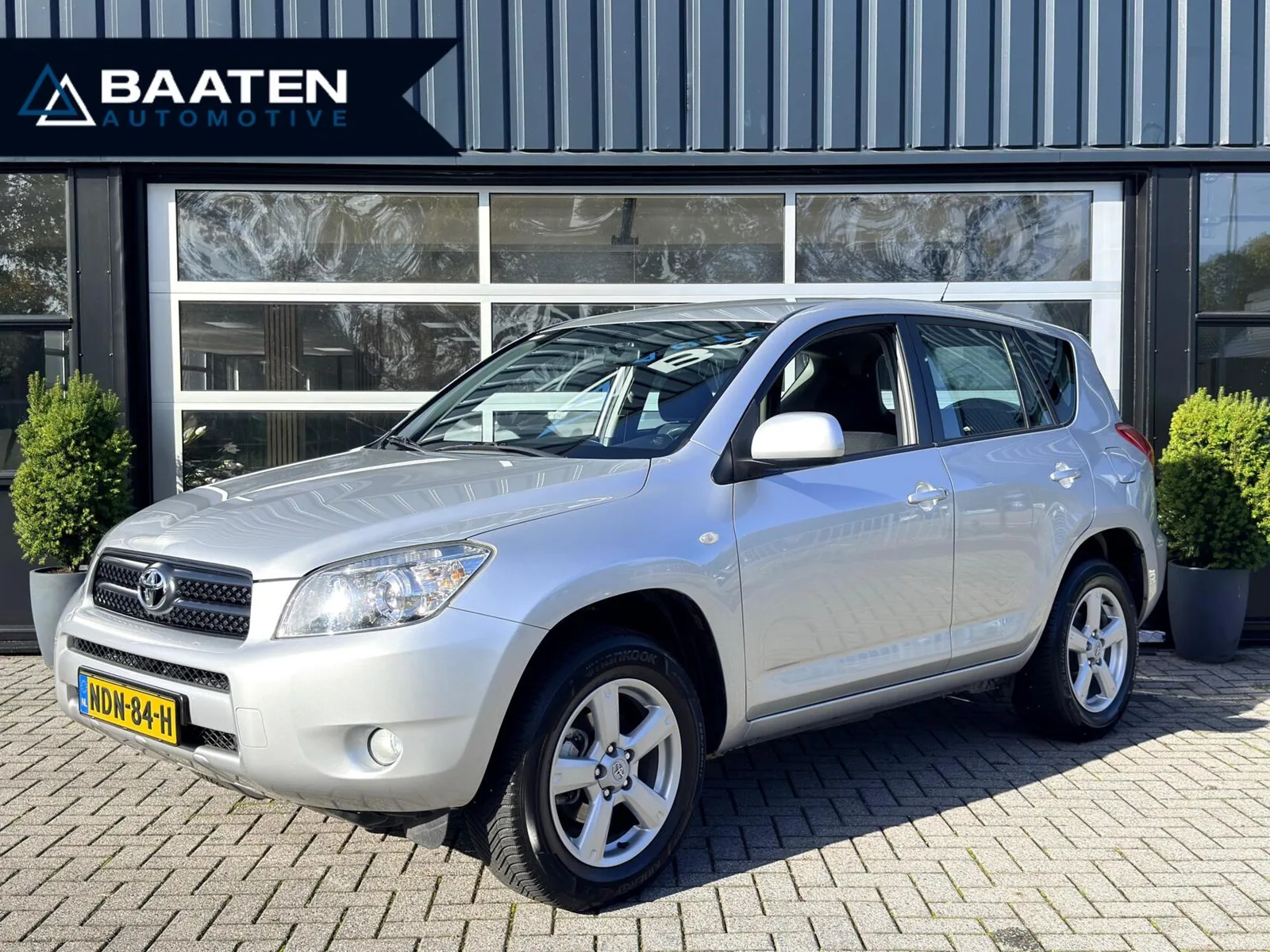 Toyota RAV4 (2006) — foto 1