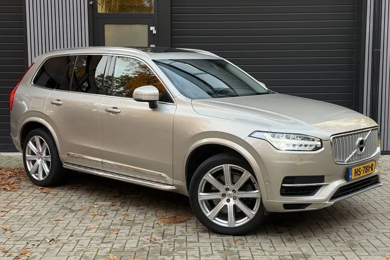 Volvo XC90 (2015)