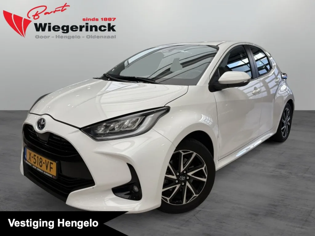 Toyota Yaris (2024) — foto 1