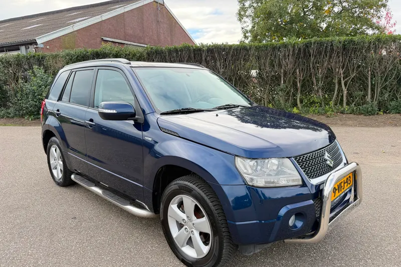 Suzuki Grand Vitara (2009)