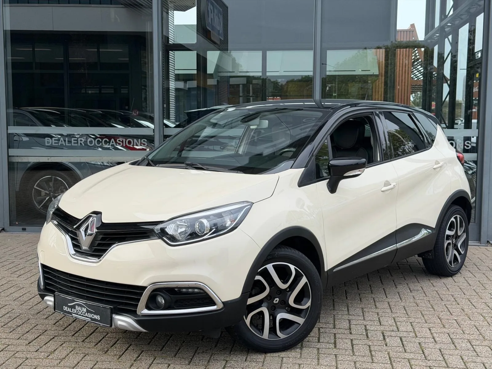 Renault Captur (2016) — foto 1