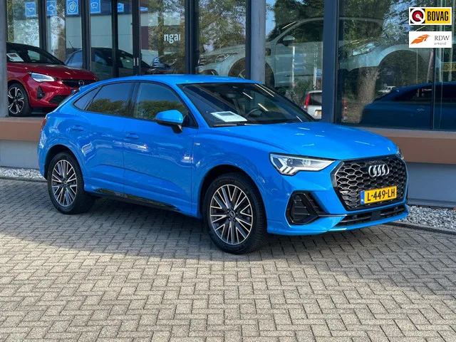 Audi Q3 Sportback (2021) — foto 1
