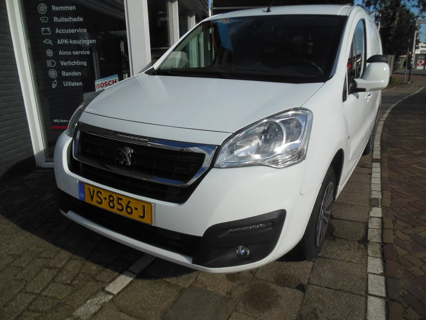 Peugeot Partner (2015) — foto 1