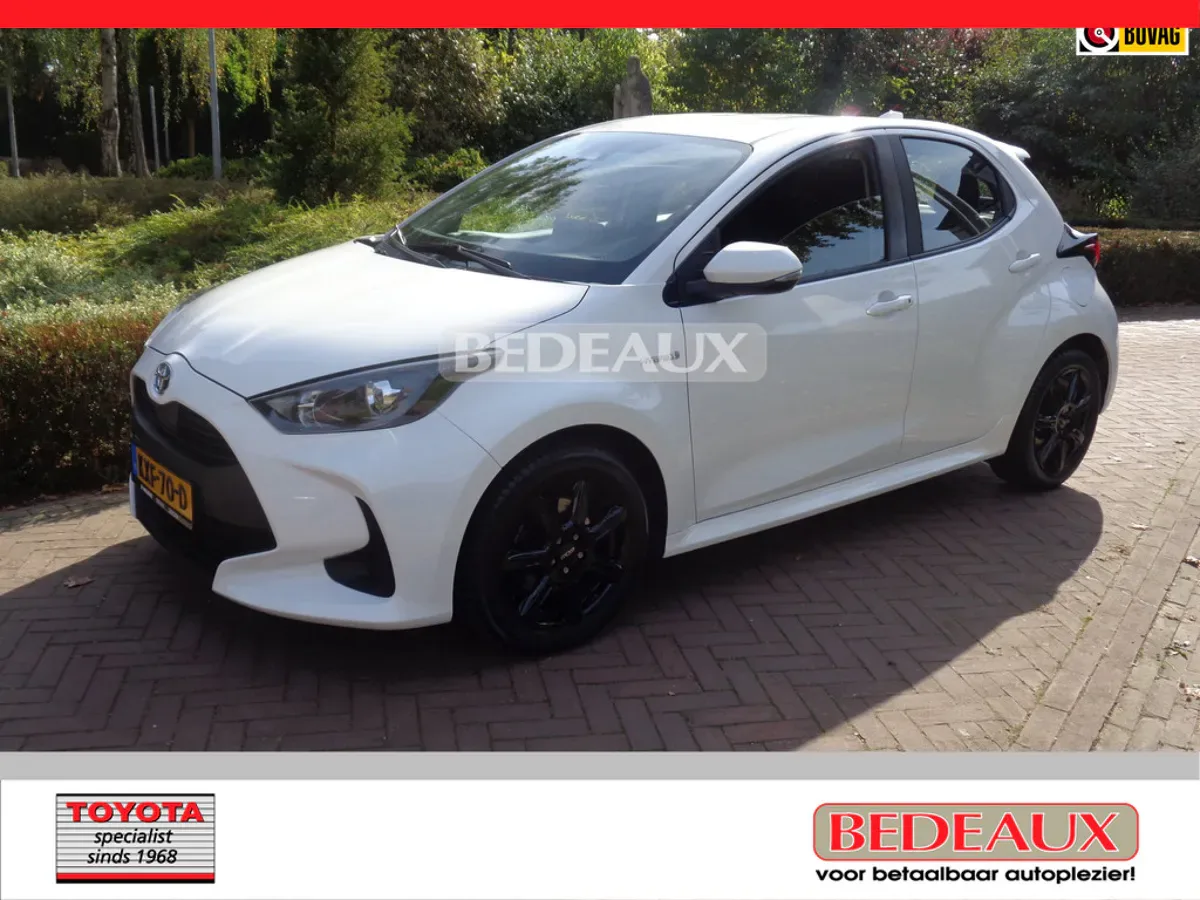 Toyota Yaris (2020) — foto 1