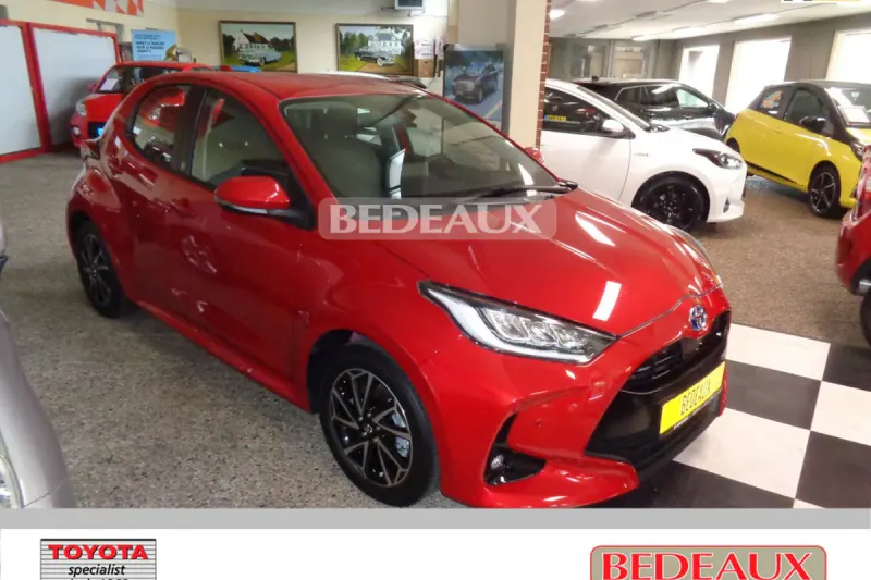 Toyota Yaris (2024)