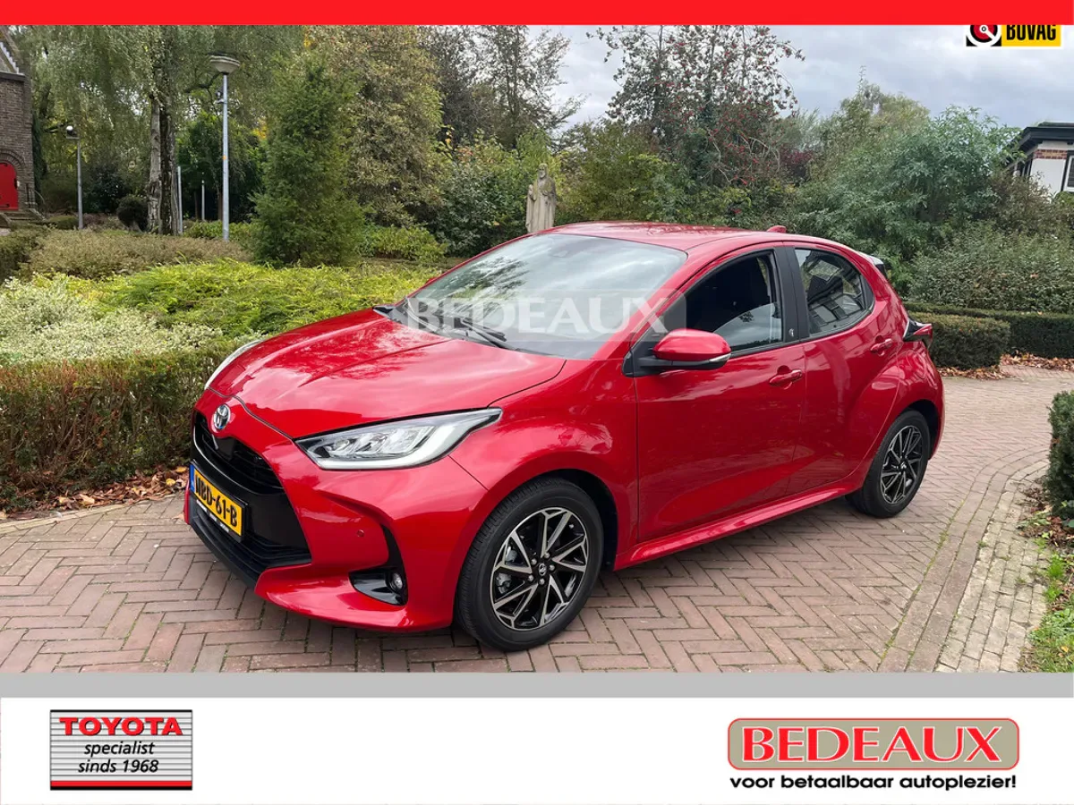 Toyota Yaris (2024) — foto 1