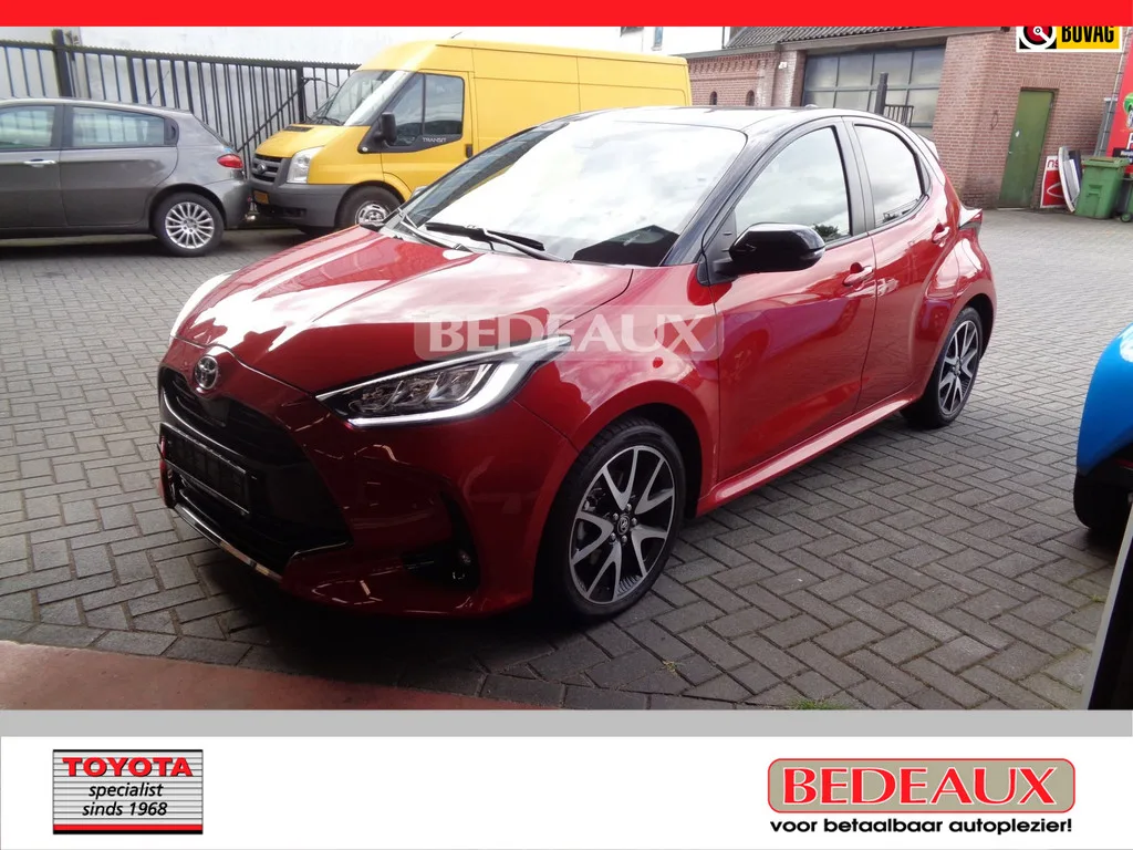 Toyota Yaris (2021) — foto 1