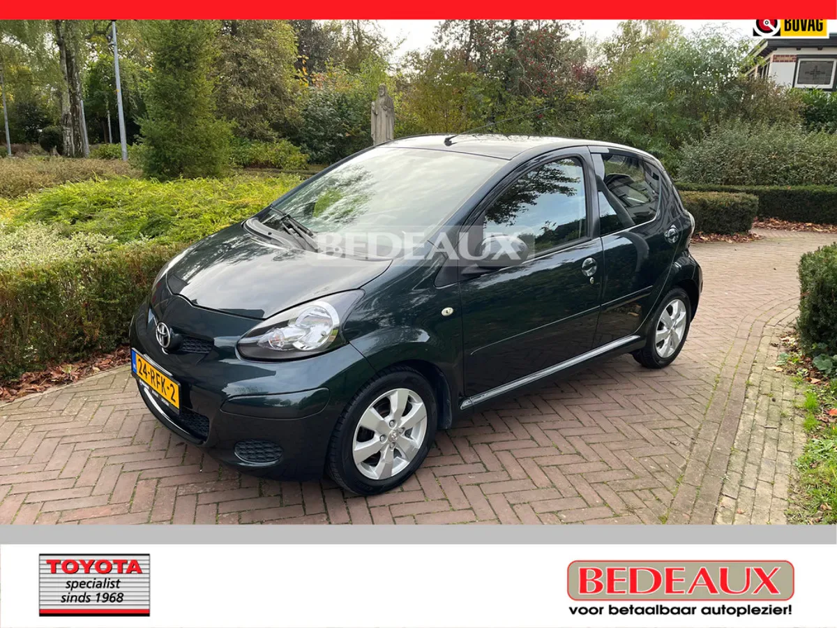 Toyota Aygo (2011) — foto 1