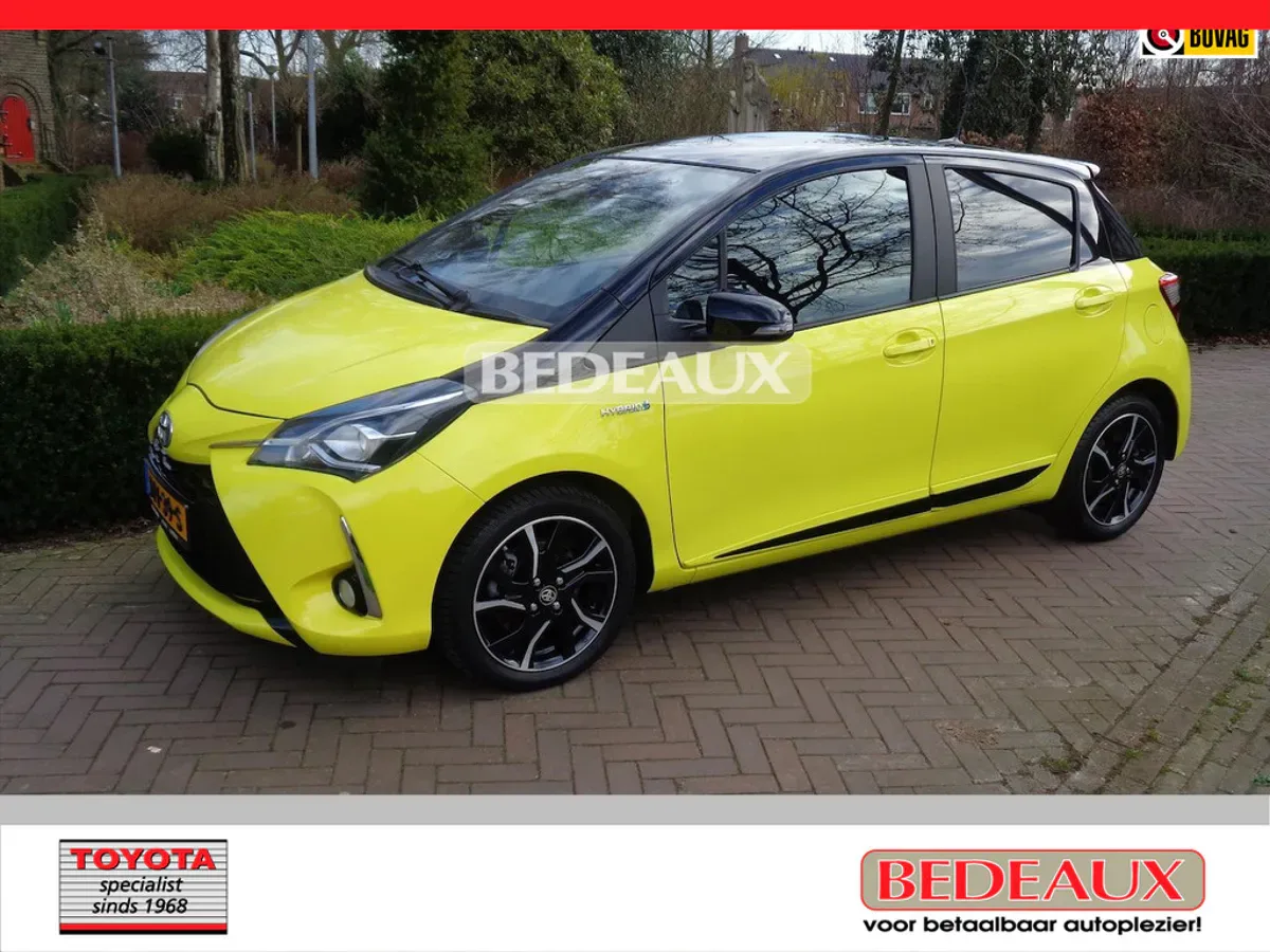 Toyota Yaris (2017) — foto 1