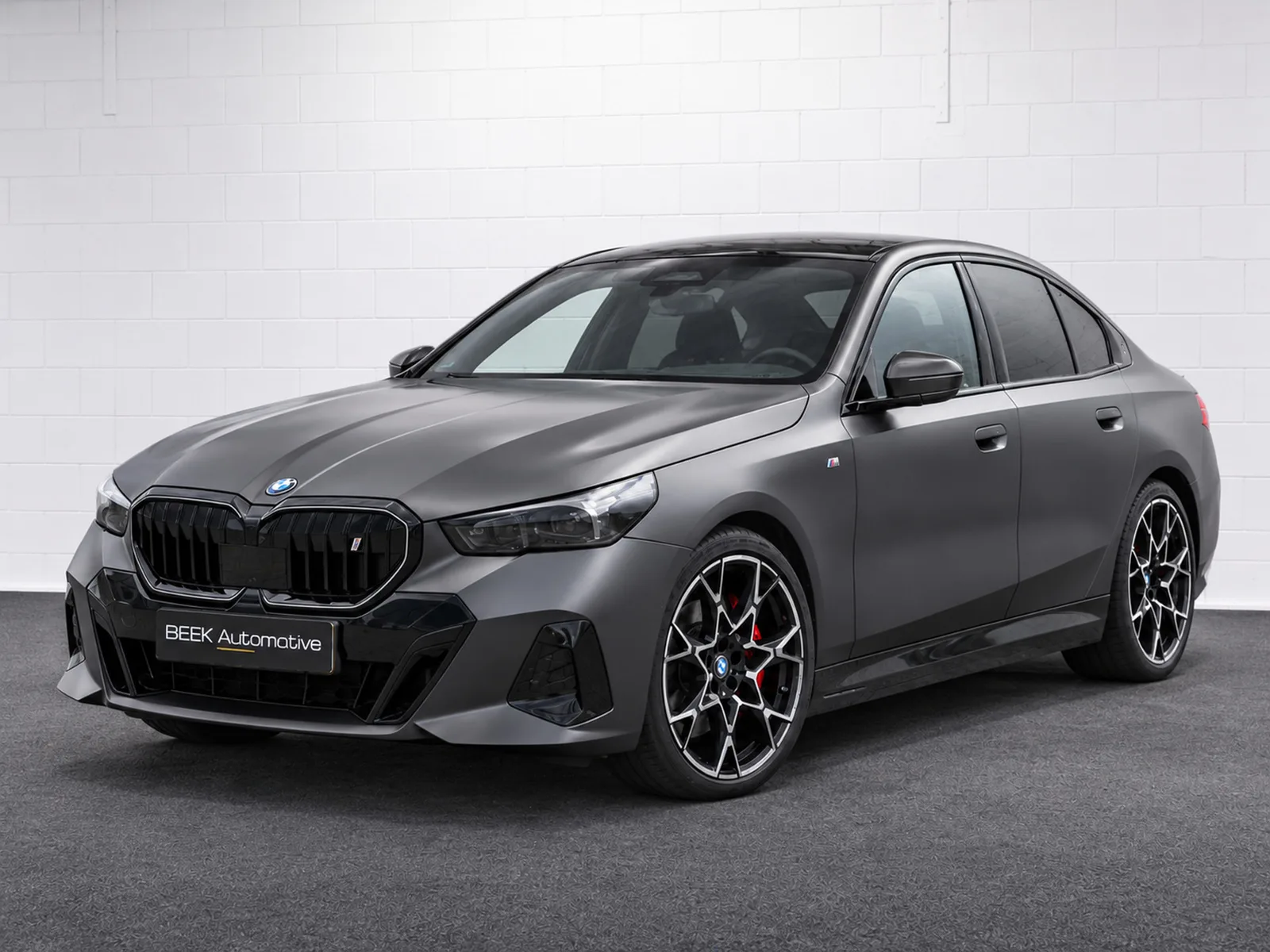 BMW i5 (2023) — foto 1