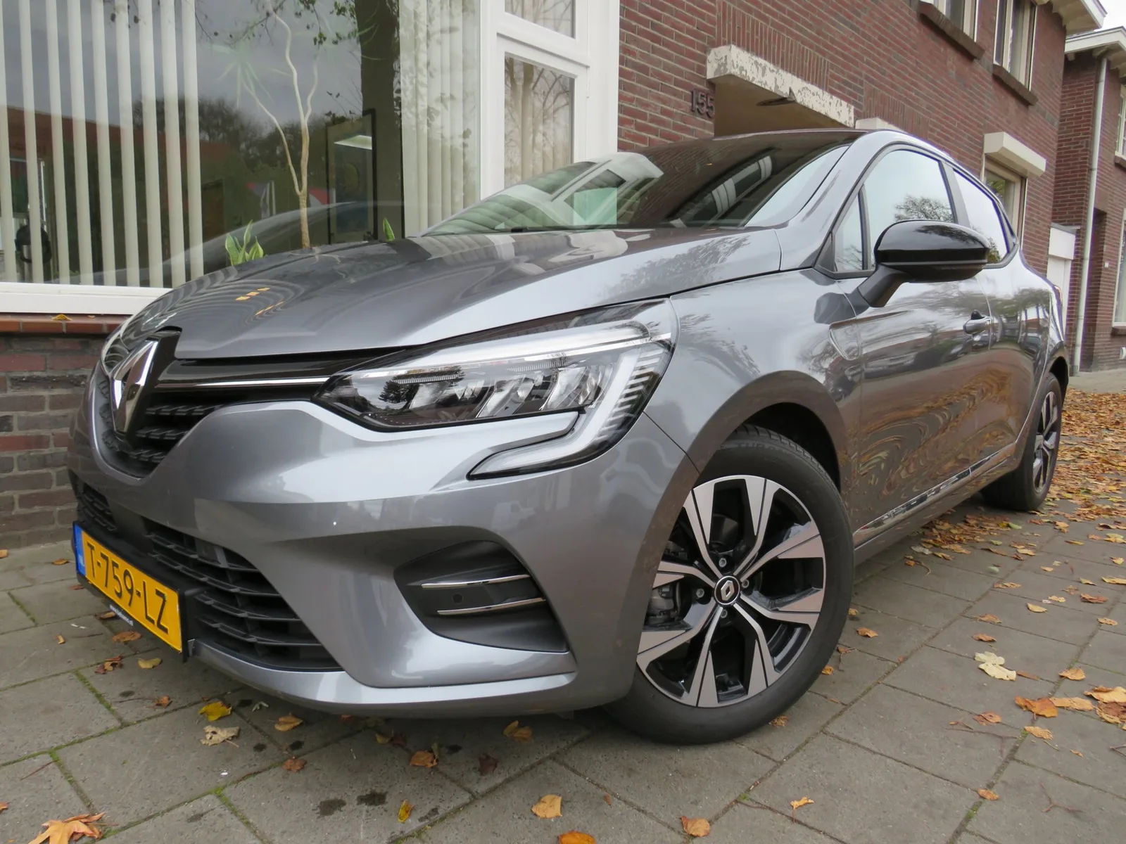 Renault Clio (2023) — foto 1