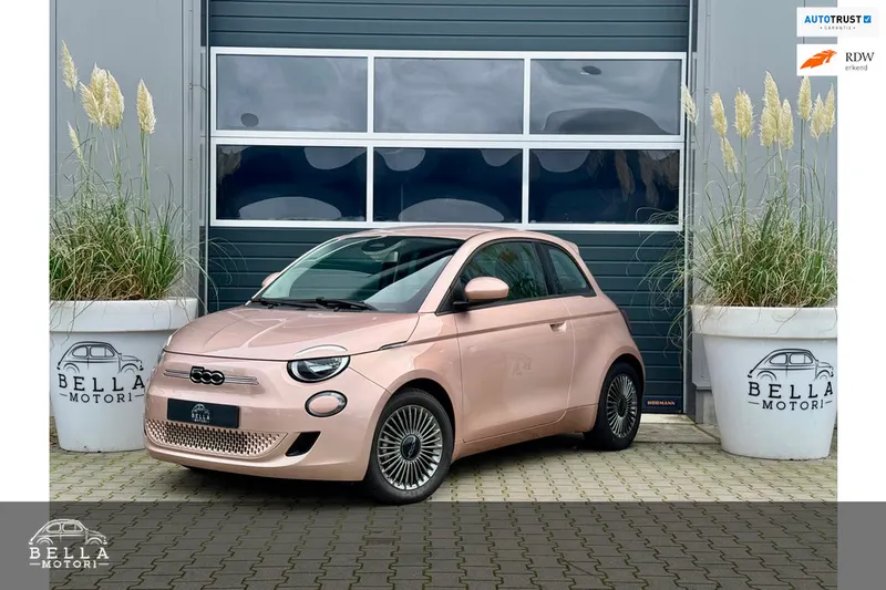 Fiat 500e (2022)